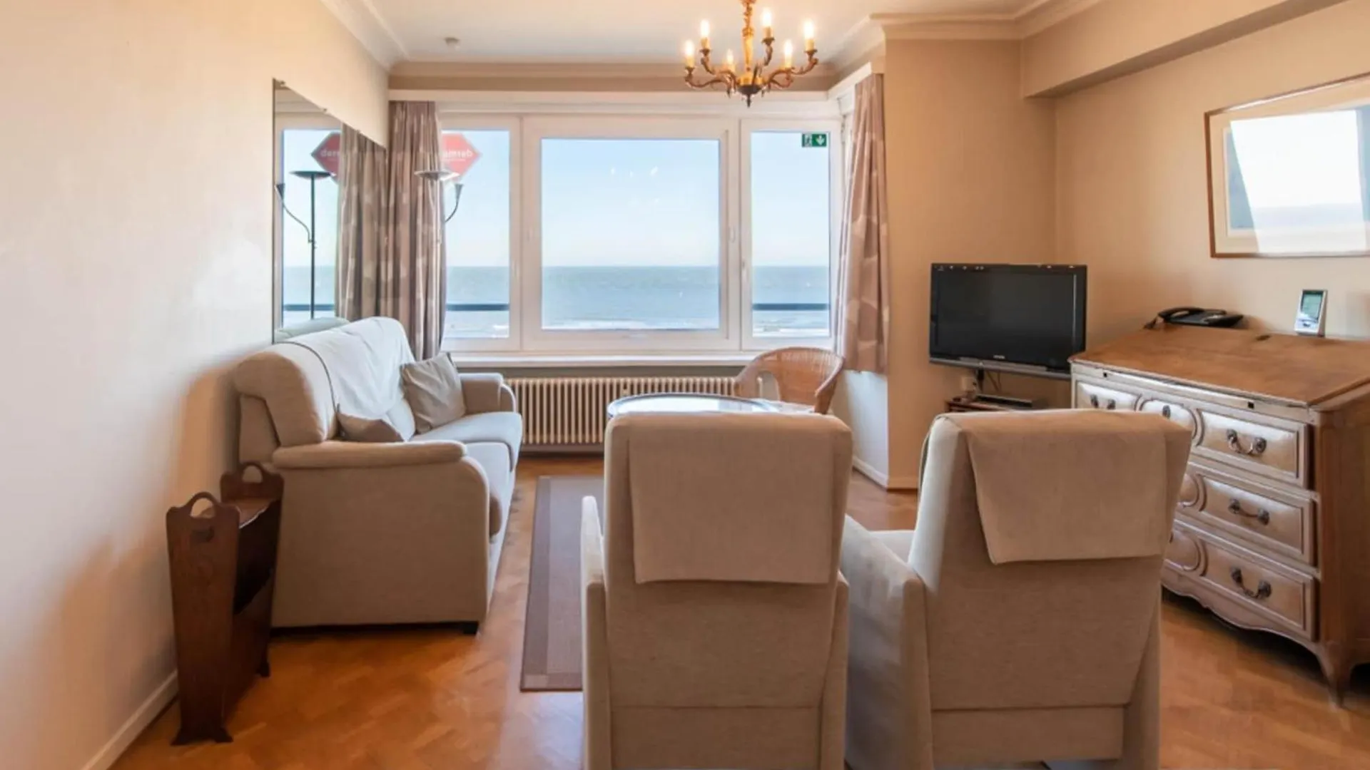 Great Apartment With View Ostend