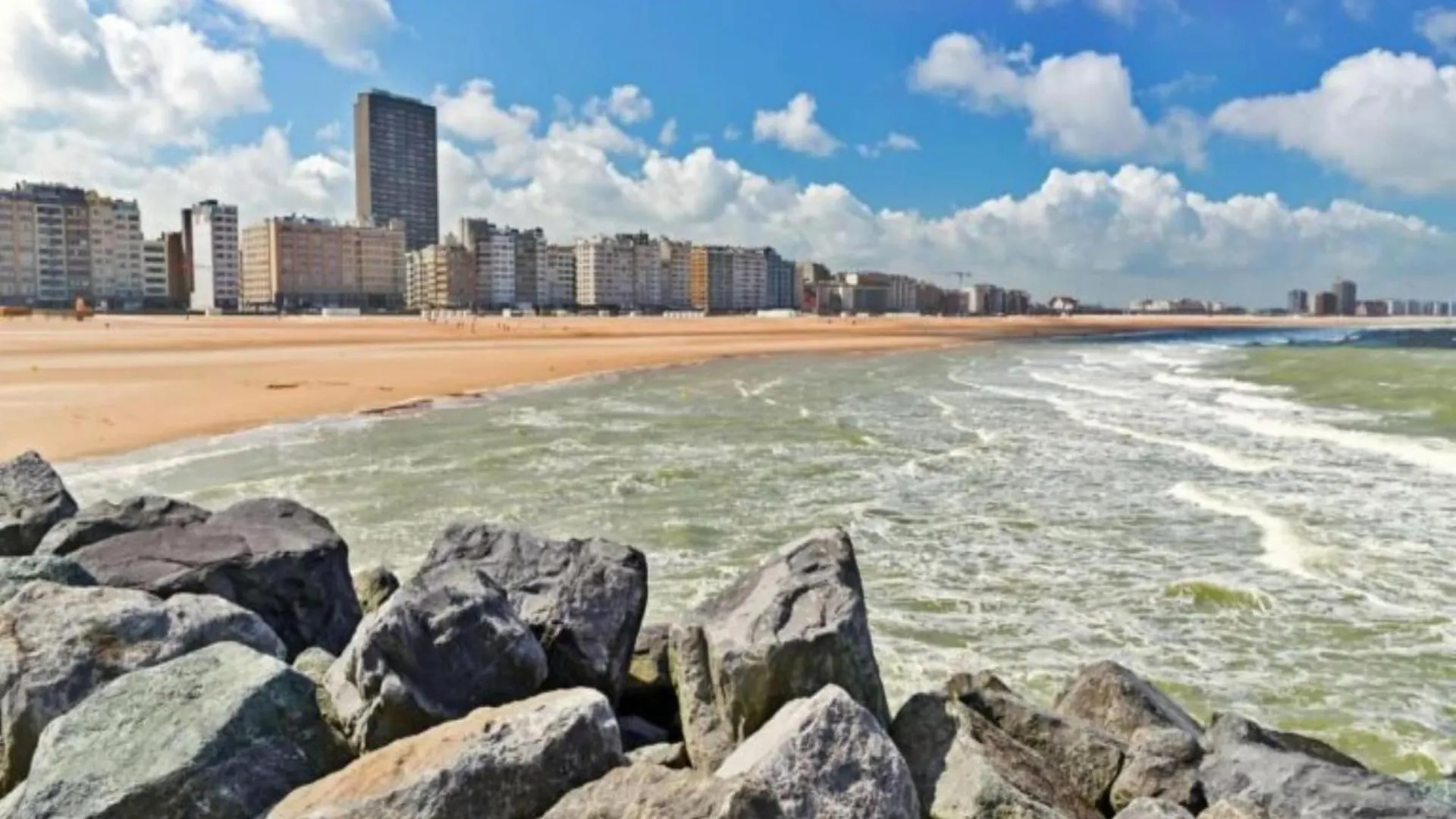 Great Apartment With View Oostende België